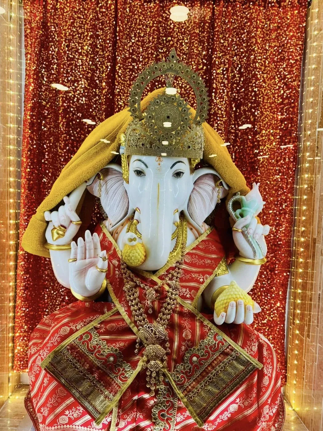 Ganesh Ji at Shri Maha Kali Bhameshwari Mandir, dressed in the shringar of a different day (3 of 5)