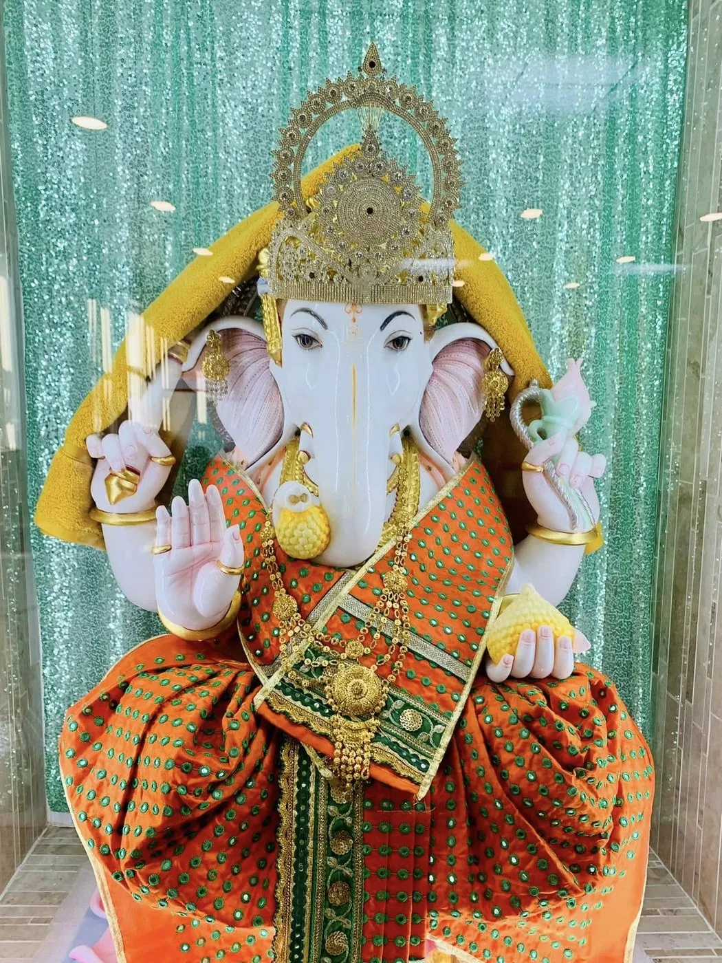 Ganesh Ji at Shri Maha Kali Bhameshwari Mandir, dressed in the shringar of a different day (5 of 5)