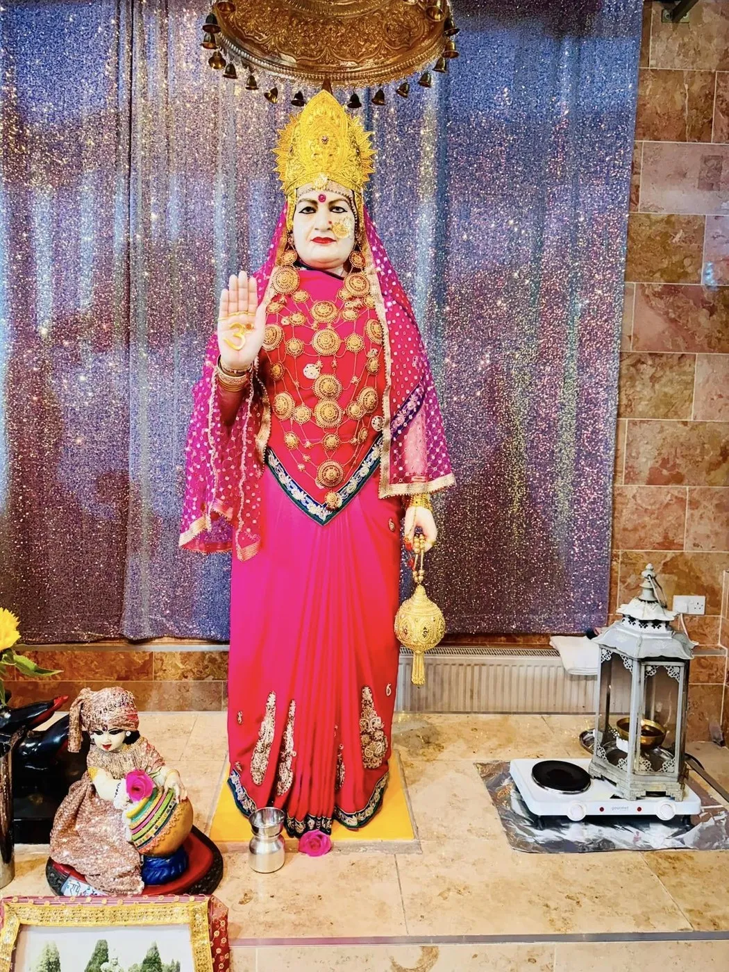 Maa Bhameshwari at Shri Maha Kali Bhameshwari Mandir, dressed in the shringar of a different day (1 of 20)