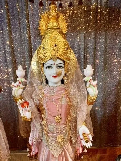 The murti of Maa Lakshmi at the mandir