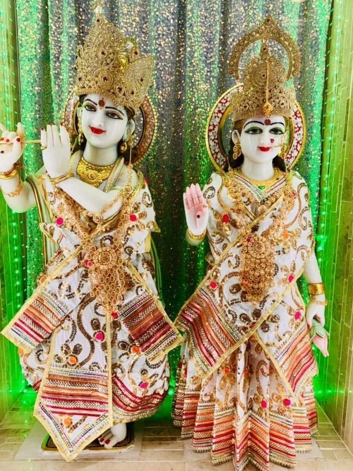 Radha–Krishna at Shri Maha Kali Bhameshwari Mandir, dressed in the shringar of a different day (1 of 7)