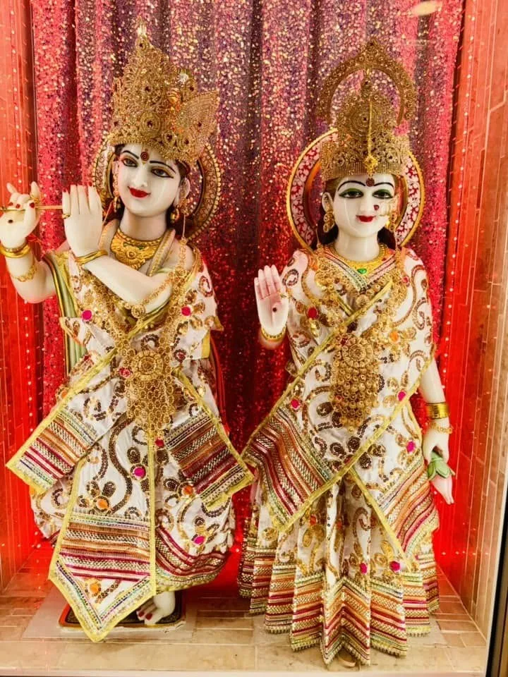 Radha–Krishna at Shri Maha Kali Bhameshwari Mandir, dressed in the shringar of a different day (6 of 7)