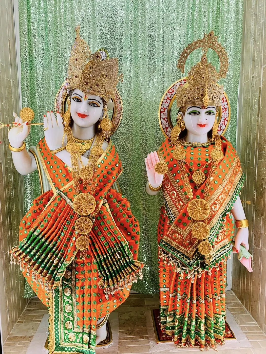 Radha–Krishna at Shri Maha Kali Bhameshwari Mandir, dressed in the shringar of a different day (7 of 7)
